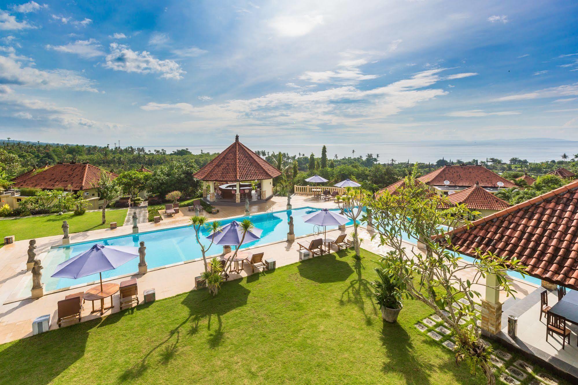 Taman Ujung Resort And Spa Jasri Exterior foto